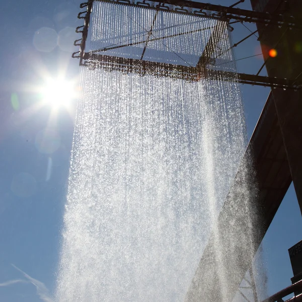 Rideau décoratif de chute d'eau — Photo