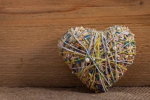 Popurrí rústico en forma de corazón sobre madera — Foto de Stock