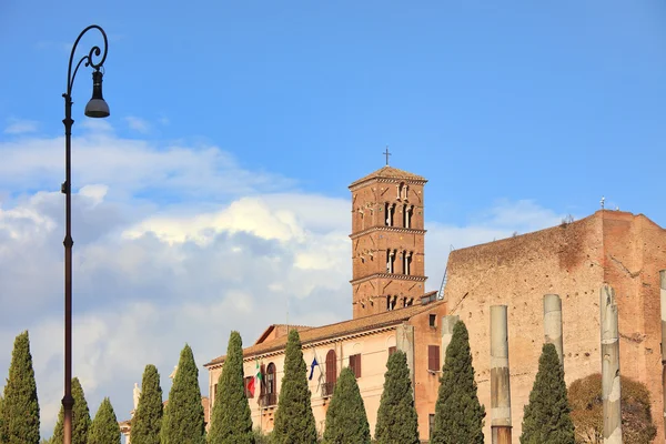 Kostel Santa francesca romana. Řím, Itálie. — Stock fotografie