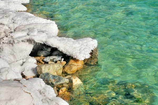 Salzformationen am Toten Meer in Israel. — Stockfoto