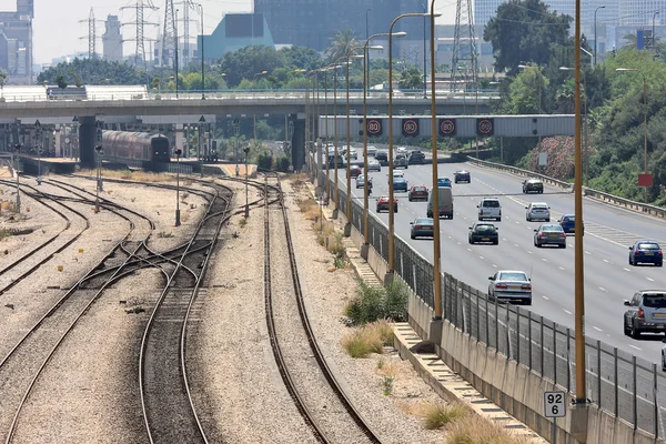 Railways and highway in Tel Aviv, Israel. — Stock Photo, Image