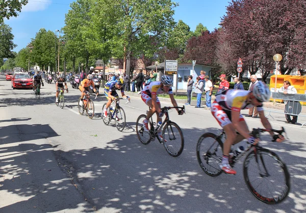 Giro d'italia alba utcáin. — Stock Fotó