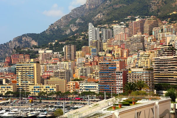 Miejskie budynki w monte carlo, Monako. — Zdjęcie stockowe