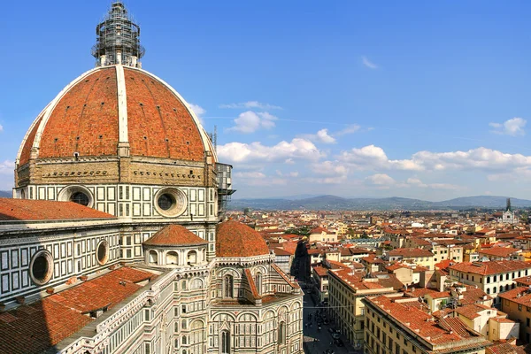 Duomo and view of Florence from above. — Stock Photo, Image