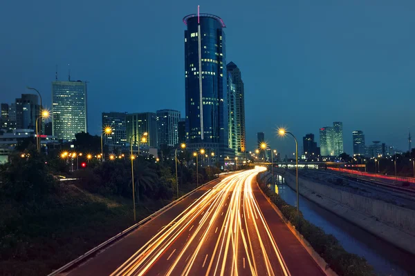 Blick auf Abend tel aviv, israel. — Stockfoto