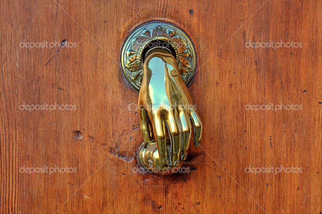 Hand shaped door handle Hand shaped door knob. — Stock Photo