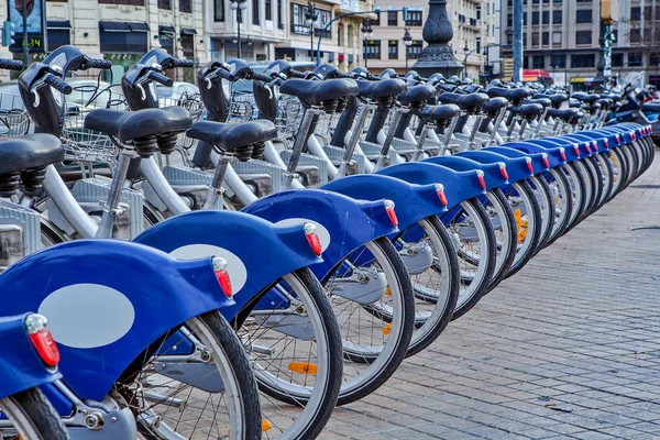 Vélos urbains à Valence, Espagne. — Stockfoto