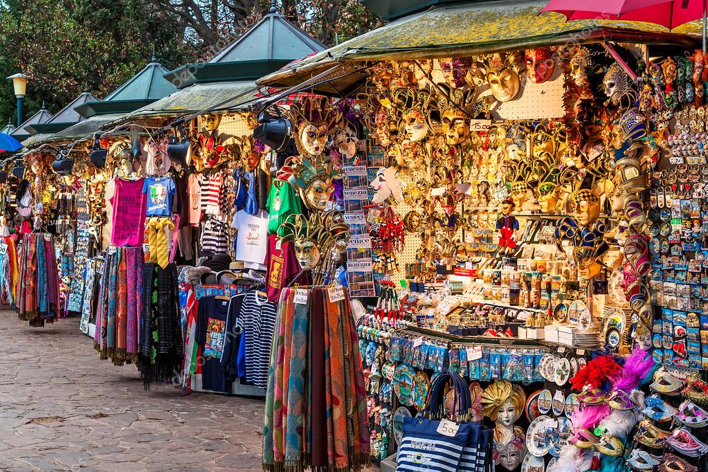 Outdoor stands selling souvenirs in Venice. Stock Editorial Photo