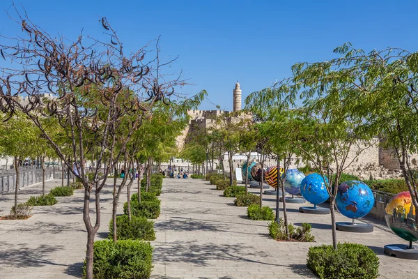 Globos exibition en la Ciudad Vieja de Jerusalén, Israel . —  Fotos de Stock