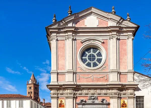Fassade der orthodoxen Kirche in Alba, Italien. — Stockfoto