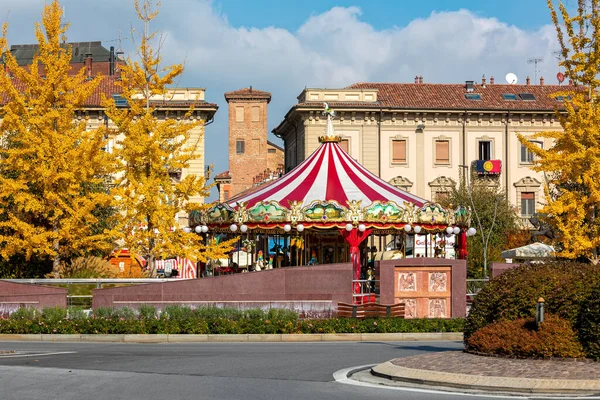 Carrousel Town Square Trees Yellow Leaves Small Town Alba Piedmont — Stock Photo, Image