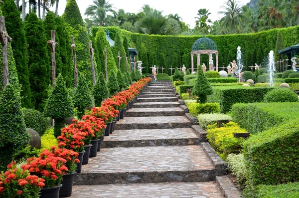 Nong nooch tropisk trädgård — Stockfoto