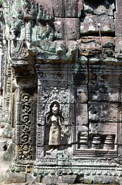 Antiguo templo cambodiano — Foto de Stock