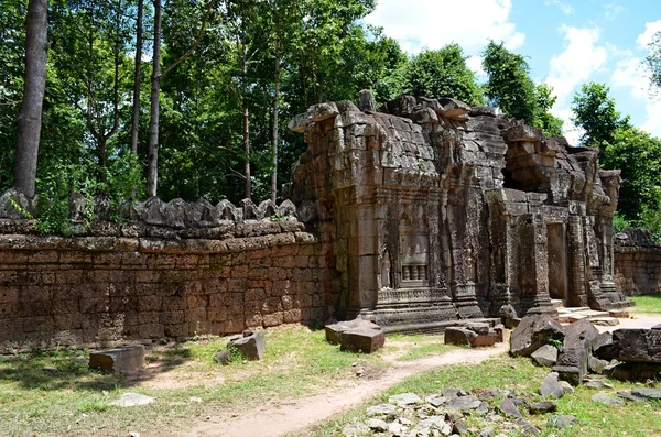 Ancient Cambodian temple — Stock Photo, Image