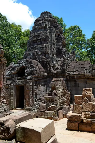 Antiguo templo cambodiano — Foto de Stock