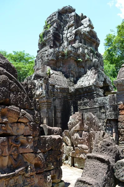 Antiguo templo cambodiano — Foto de Stock