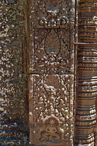 Antiguo templo cambodiano — Foto de Stock