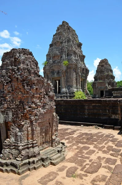 Antiguo templo cambodiano — Foto de Stock