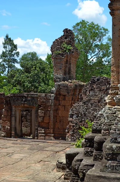 Ancien temple cambodien — Photo