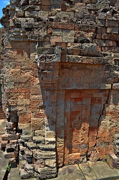 Ancient Cambodian temple — Stock Photo, Image