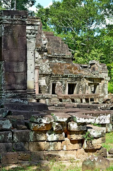 Oude Cambodjaanse tempel — Stockfoto