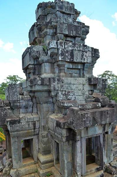 Antigo templo cambojano — Fotografia de Stock