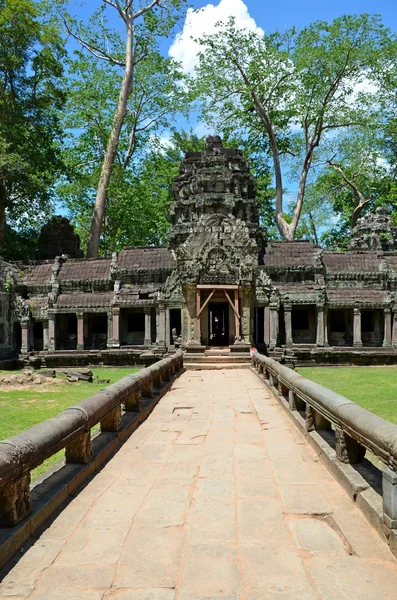 Antiguo templo cambodiano — Foto de Stock
