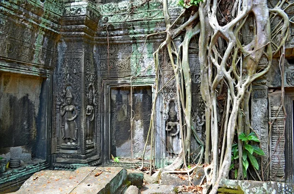 Oude Cambodjaanse tempel — Stockfoto