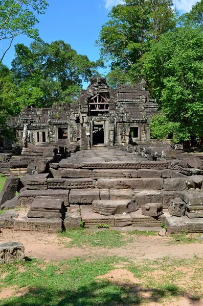 Antiguo templo cambodiano — Foto de Stock