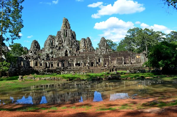 Antiguo templo cambodiano — Foto de Stock