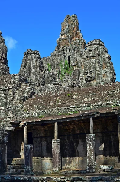 Antiguo templo cambodiano — Foto de Stock