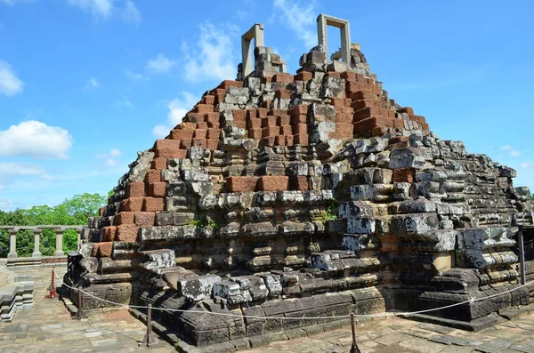 Antico tempio cambogiano — Foto Stock