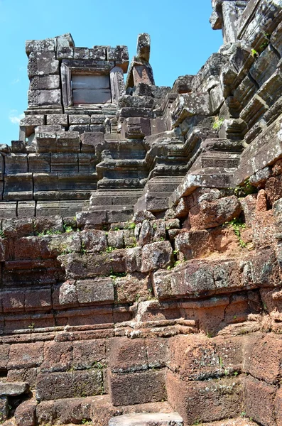 初具柬埔寨寺 — 图库照片
