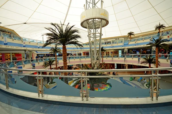 Interior del moderno centro comercial, OAE —  Fotos de Stock