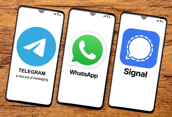 Huetenberg Jermany 2021 Telegram Whatsapp Dan Signal App Pada Layar — Stok Foto