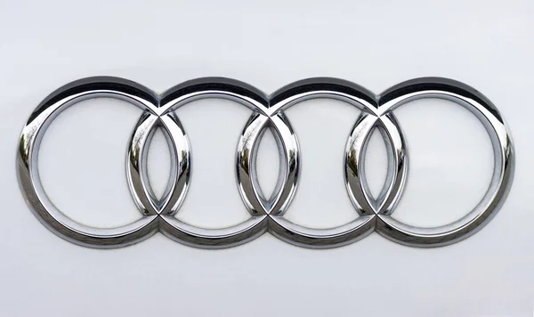 Wetzlar Deutschland 2022 Großaufnahme Des Audi Logos Auf Einem Auto — Stockfoto