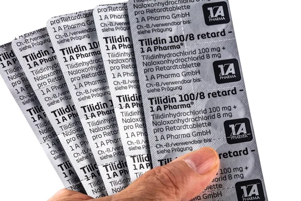 Wetzlar Germany 2022 Hand Hold Blisters Tilidin Painkiller Tilidin Pain — Φωτογραφία Αρχείου