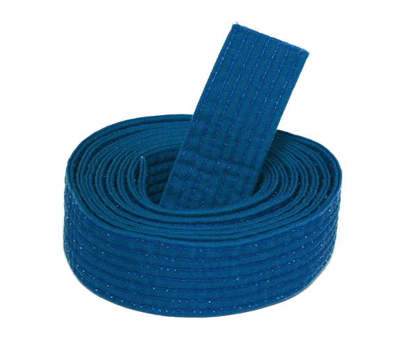 Cinturón azul de karate enrollado —  Fotos de Stock