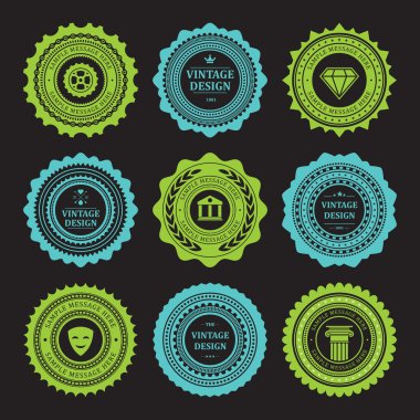 Vintage tarzı retro Arma etiket koleksiyonu. vektör tasarım öğeleri.