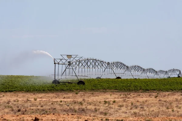 Self-propelled irrigation system — Stock Photo, Image