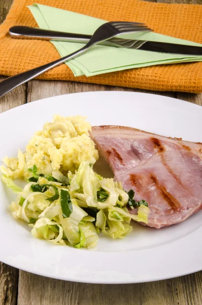 Bacon with cabbage and mashed potato — Stock Photo, Image