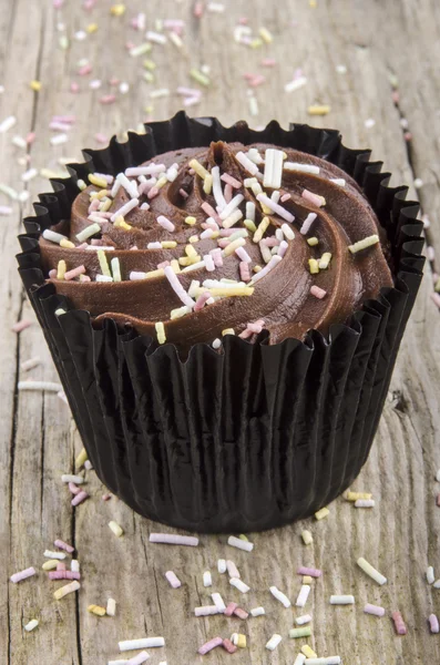 Tasse Kuchen mit Schokolade Buttercreme — Stockfoto