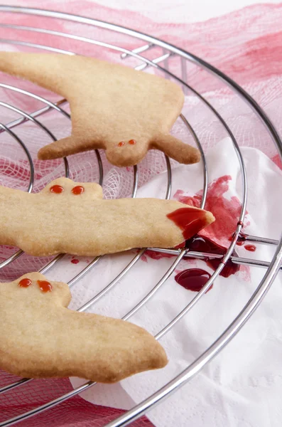 Biscoitos de Halloween assados em uma bandeja de cozedura — Fotografia de Stock