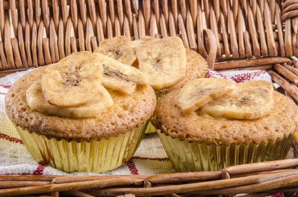 Home made cupcake with dried banana slices — Stock Photo, Image