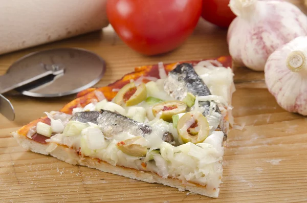 Mediterranean pizza with anchovies — Stock Photo, Image