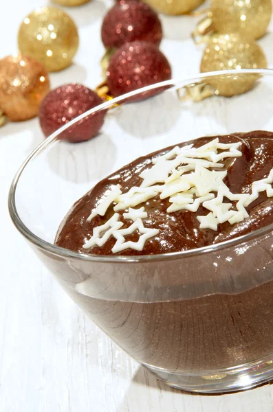 Chocolade pudding in een glazen kom — Stockfoto