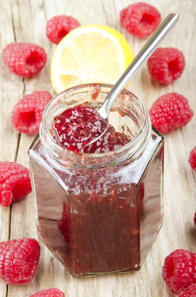 Huisgemaakte raspberry marmelade — Stockfoto