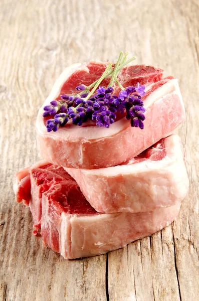 Lamb chop and lavender — Stock Photo, Image