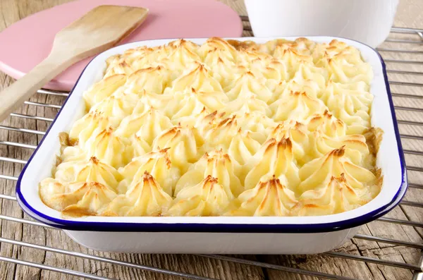 Cottage pie with mashed potato — Stock Photo, Image