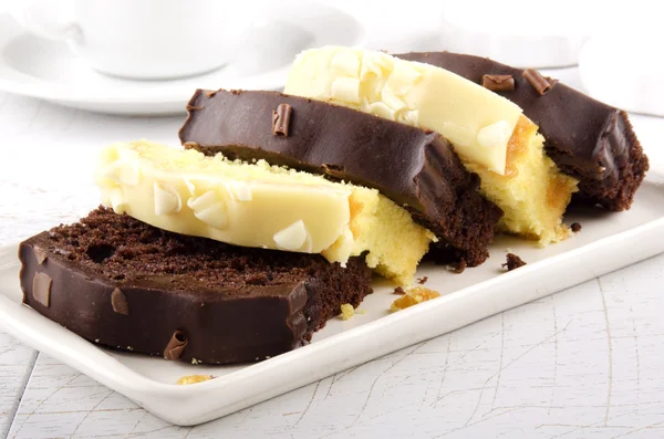 Lemon and chocolate cake — Stock Photo, Image